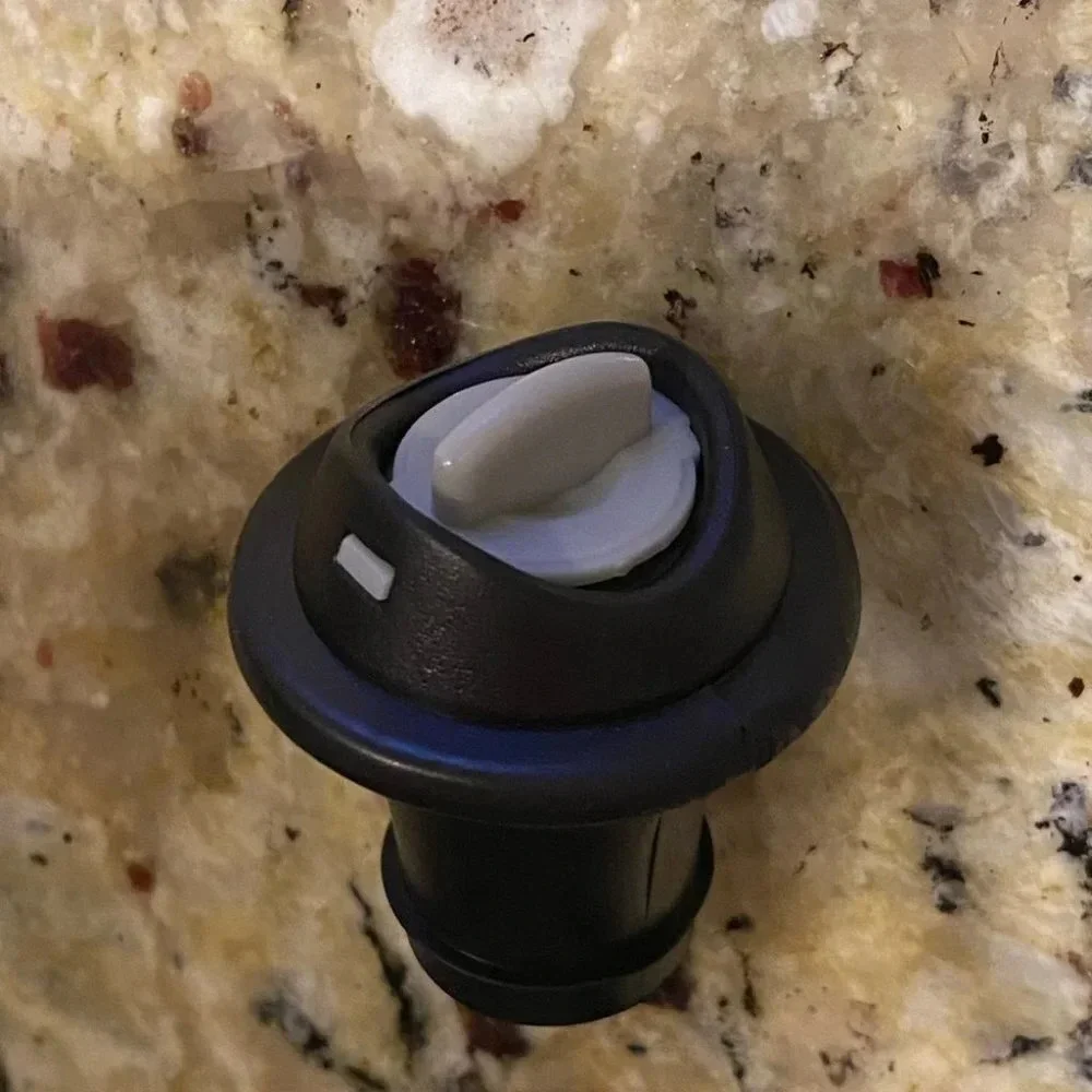 Oxo Wine Bottle Stopper Cork Rubber Black‎ Like New